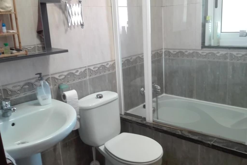 Durmiendo En El Paraiso Llanes Ngoại thất bức ảnh