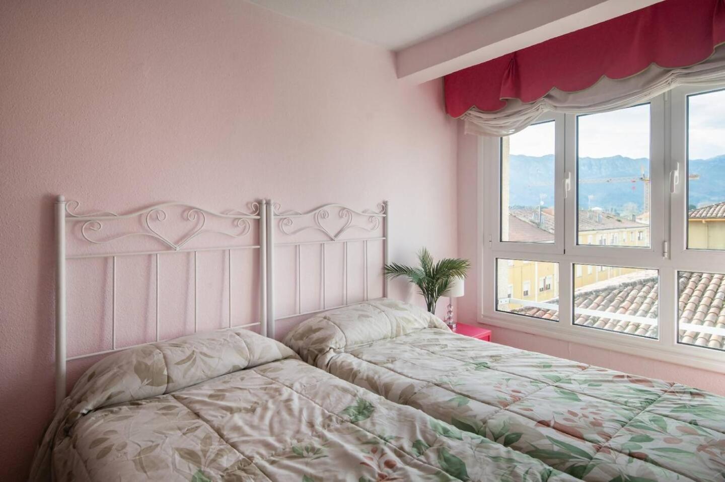 Durmiendo En El Paraiso Llanes Ngoại thất bức ảnh